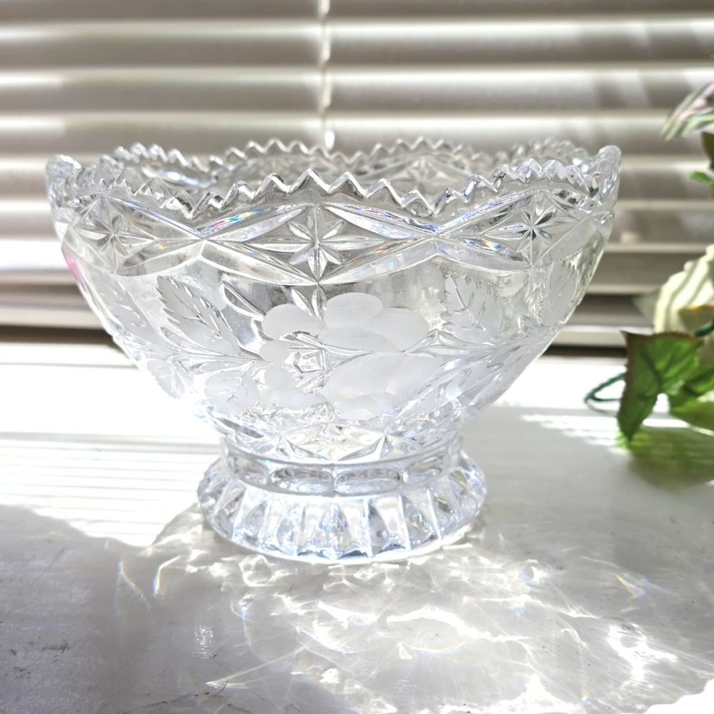 Vintage  Lead Crystal   (Sawtooth Bowl )